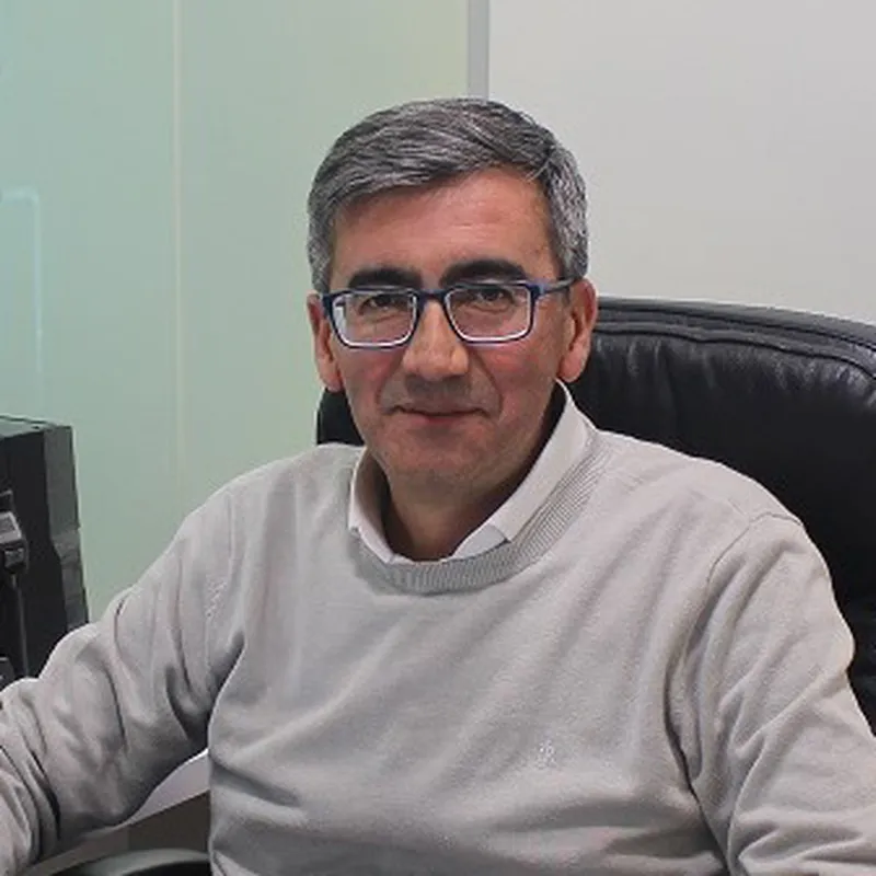 Óscar Varela Avendaño